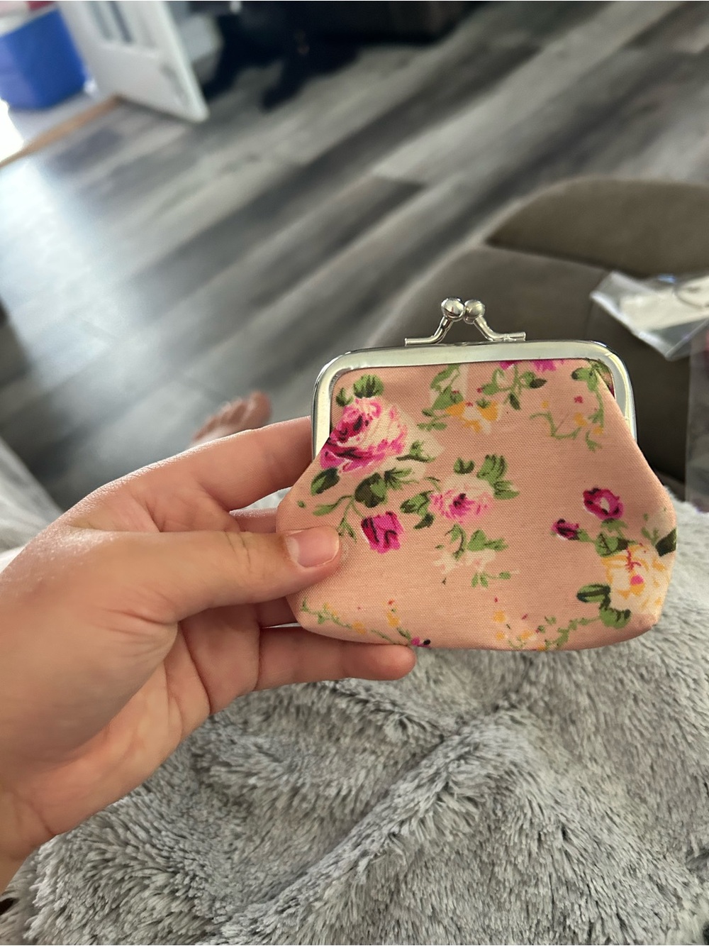 4/$50 Floral Pink Kiss-Lock Coin Purse wallet